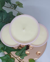 Load image into Gallery viewer, Soy Wax Candles - Floral Fragrances 300ml
