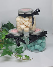 Load image into Gallery viewer, Jar of Hearts Soy Wax Melts - Floral Fragrances
