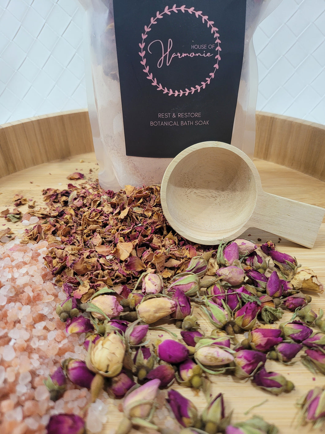 Rest & Restore - Rose & Sandalwood Buttermilk Botanical Bath Soak 730g